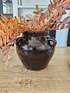 Medium clay jar with handles
