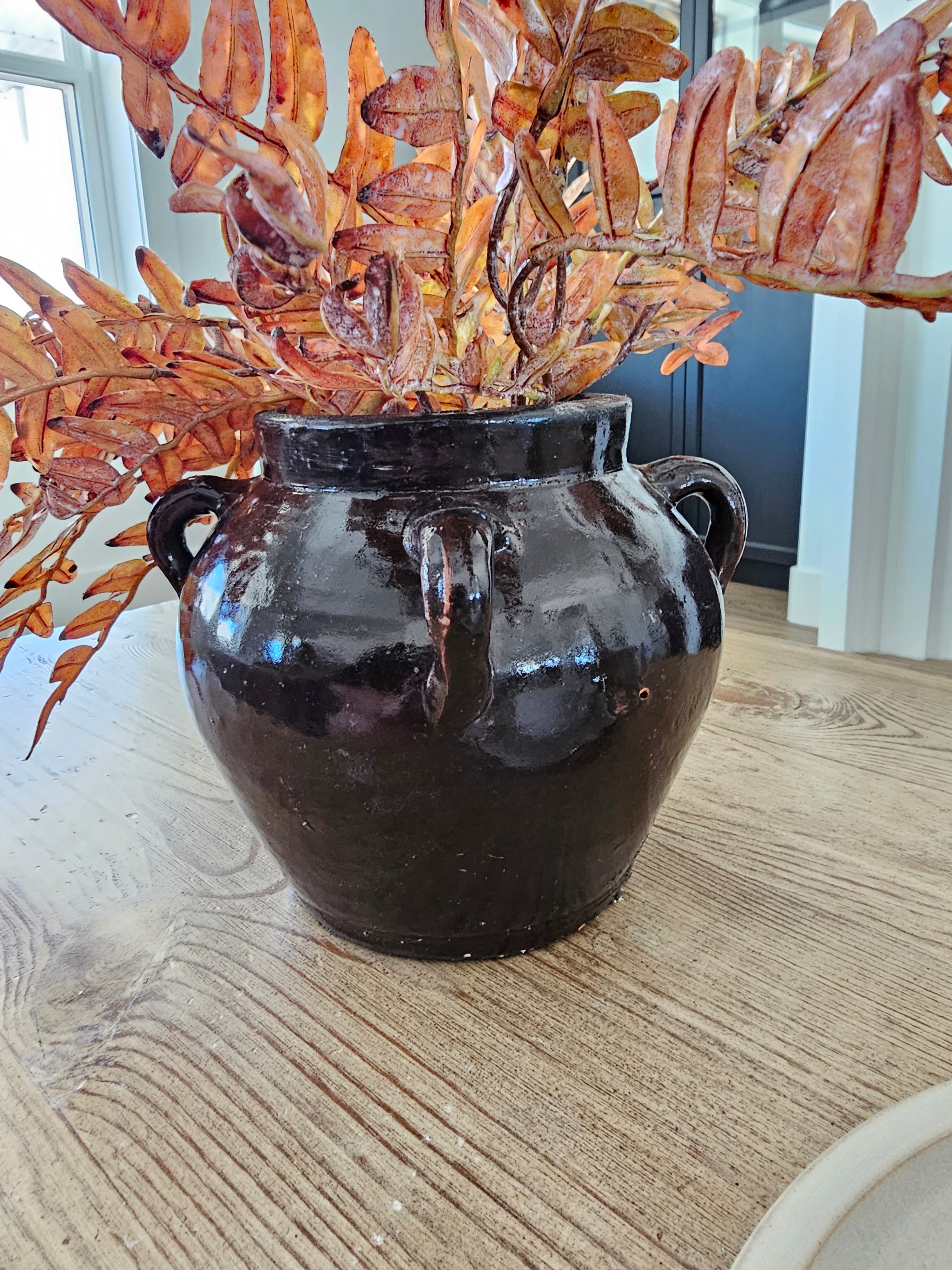Medium clay jar with handles
