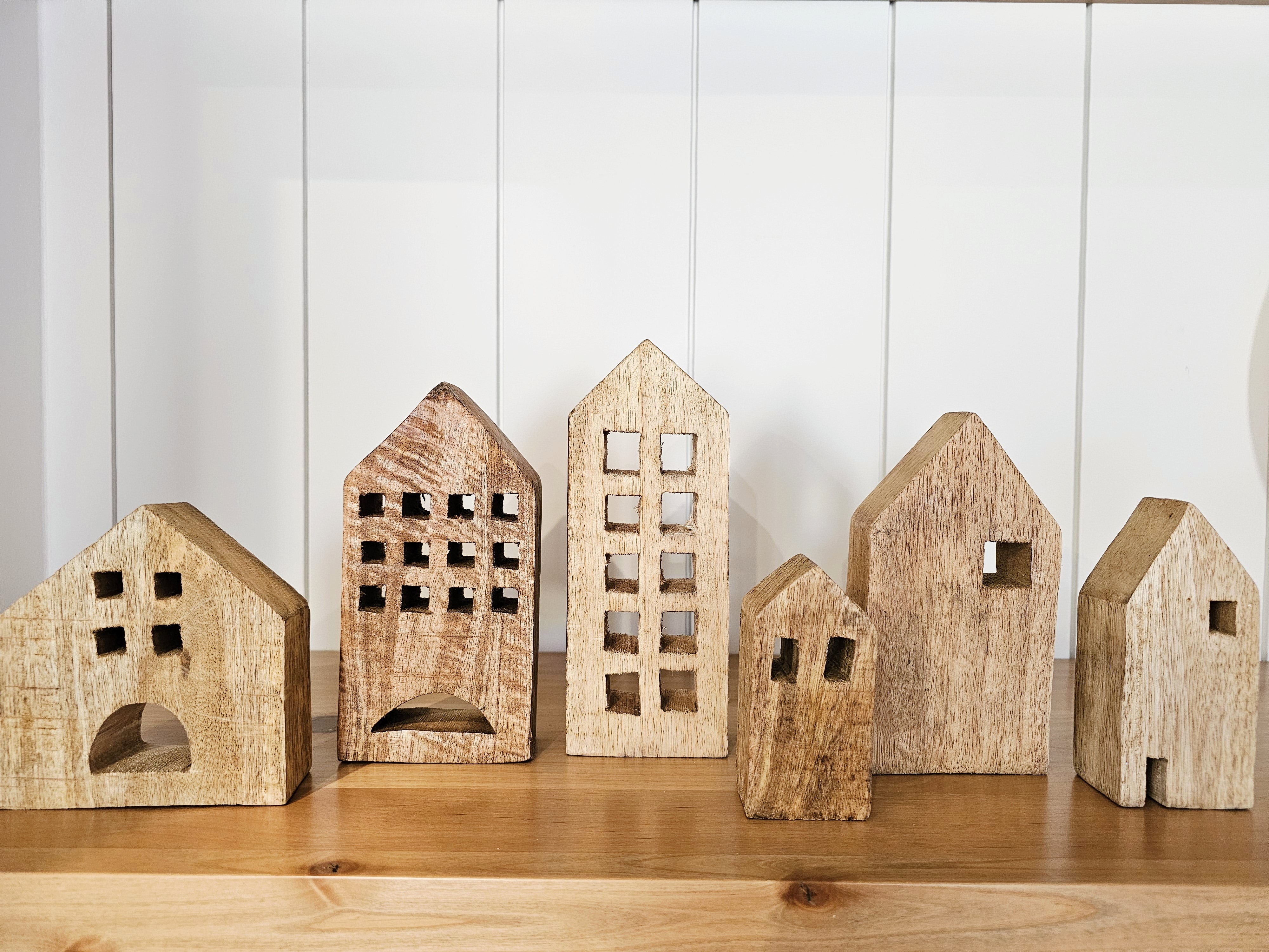 Wood houses set of 6