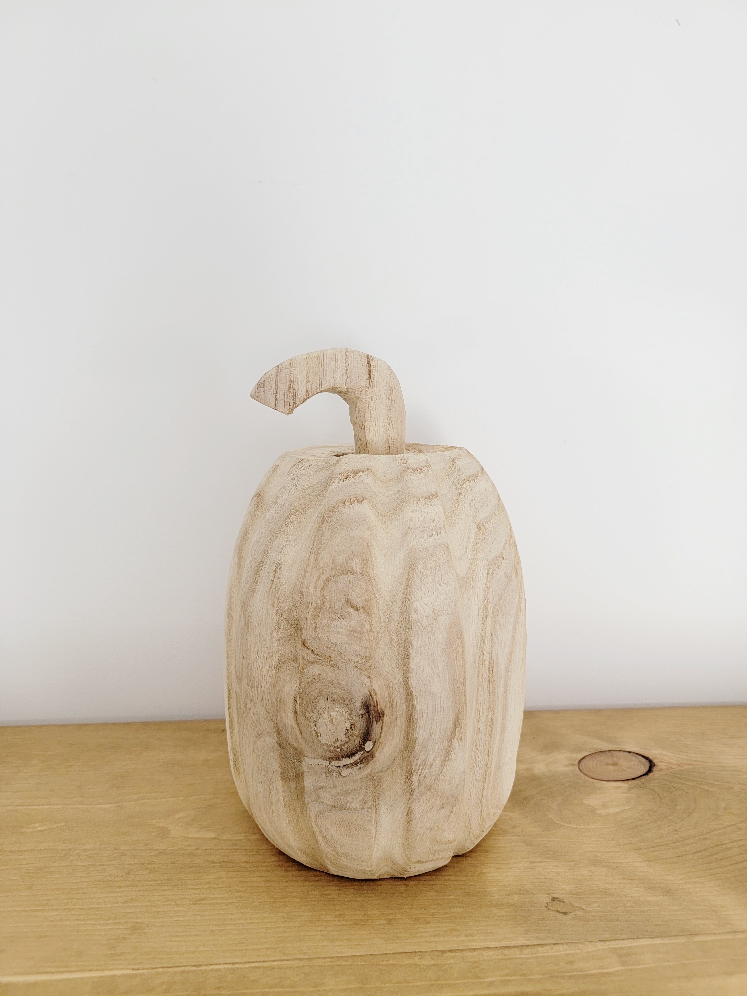 Medium wood pumpkin