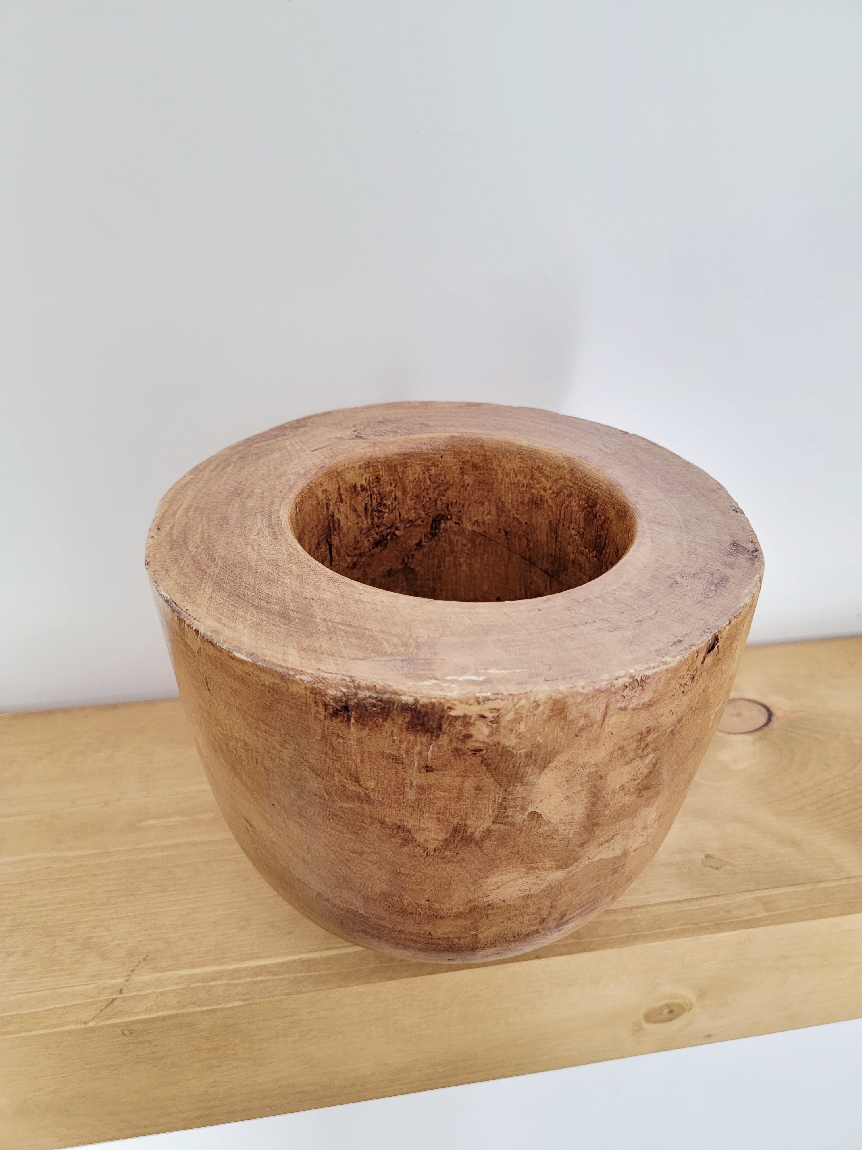 Decorative wood bowl